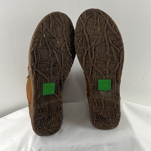 El Naturalista Brown Nubuck Lace-Up Boots - Picture 8 of 8